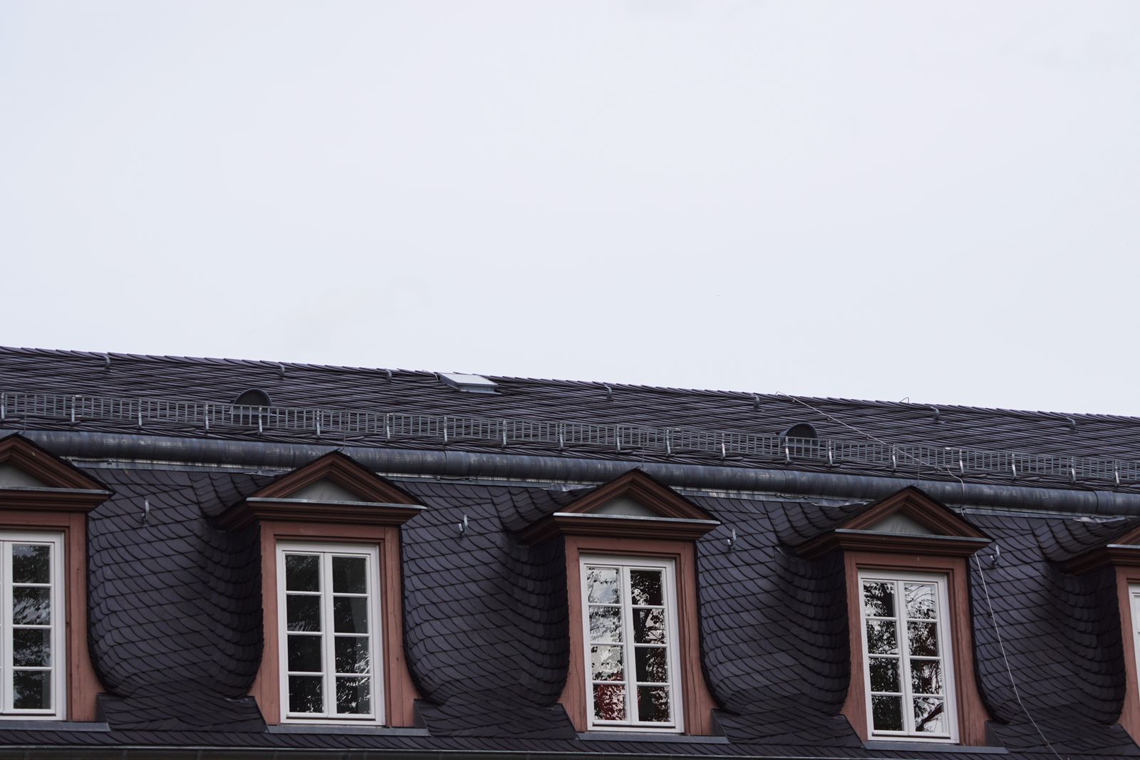 Ice dams in Colorado: why ventilation matters more than heat cable